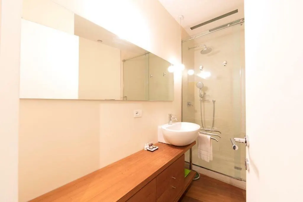 Milhouse Suites Sant'Ambrogio Milan Apartment